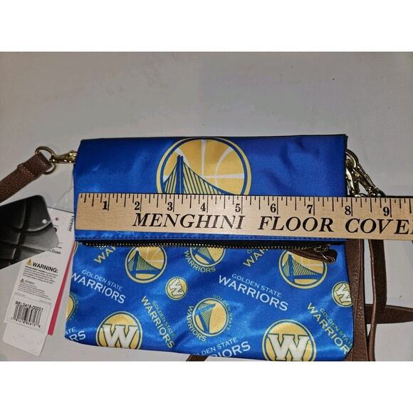 NWT! FOCO NBA Golden State Warriors Womens Repeat Logo Crossbody Wristlet - Picture 12 of 13